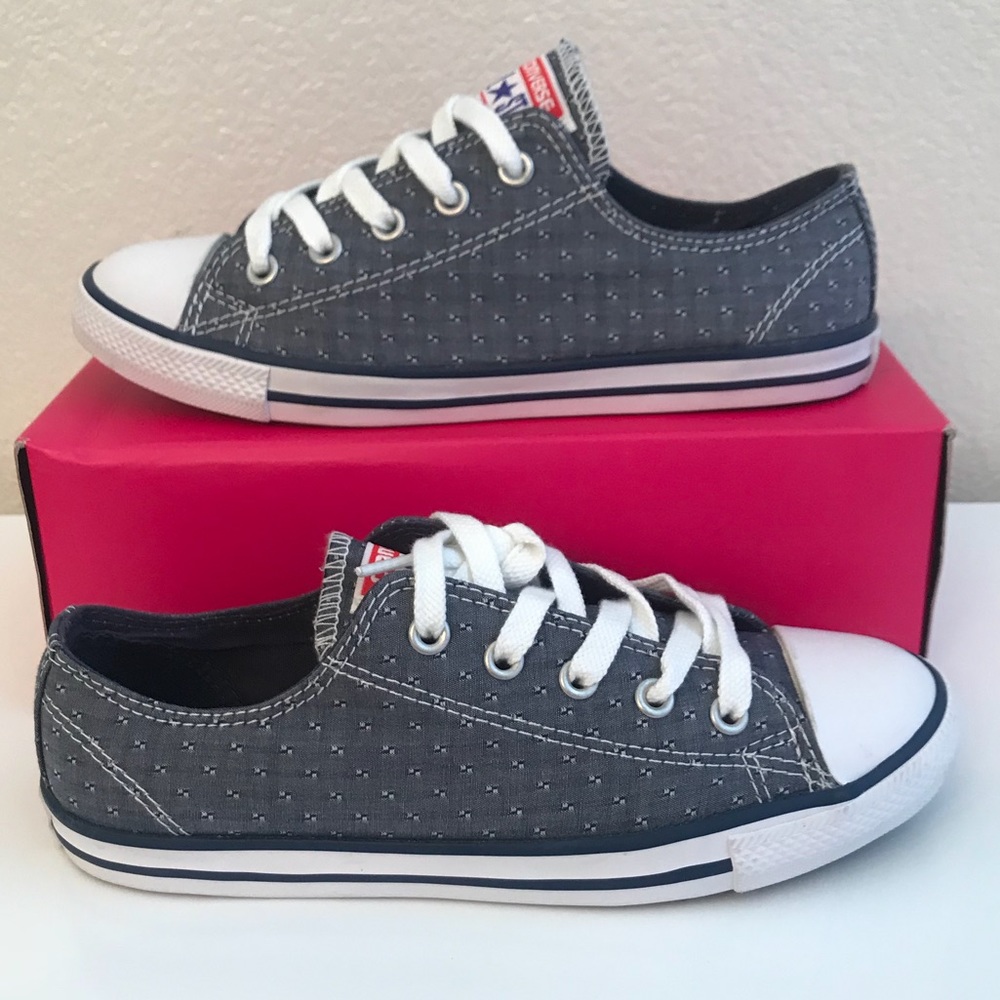 CONVERSE ⭐️ Girls, Sz 5
